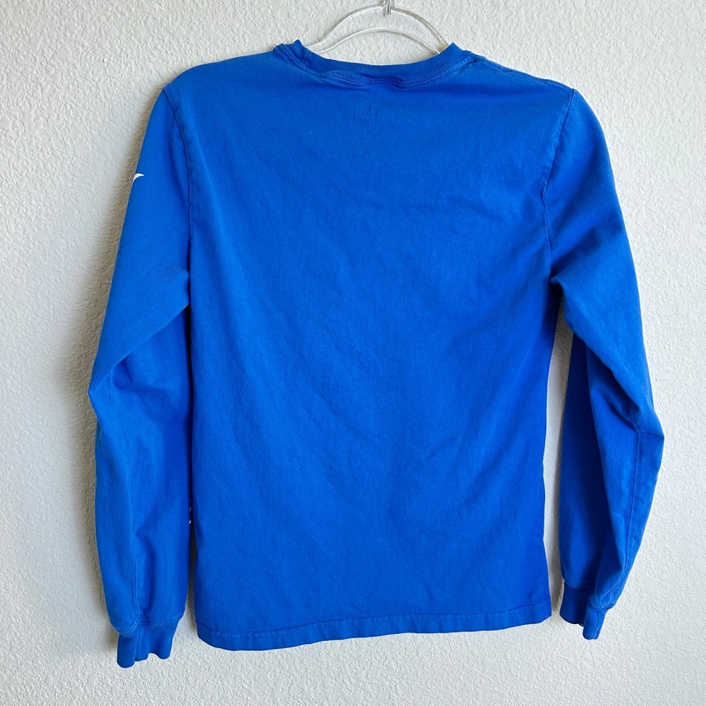Disney Disneyland Resort Long Sleeve T-Shirt Blue Graphic Logo Womens XS‎ - Picture 3 of 4